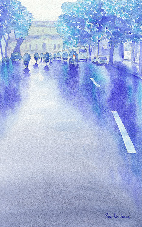 Blue painting of rainy road. There are several motorcycles. A cat is sitting on a tricycle. 雨の道路の青い水彩画。いくつかのバイクの中に三輪車があり、その上に猫が座っている。